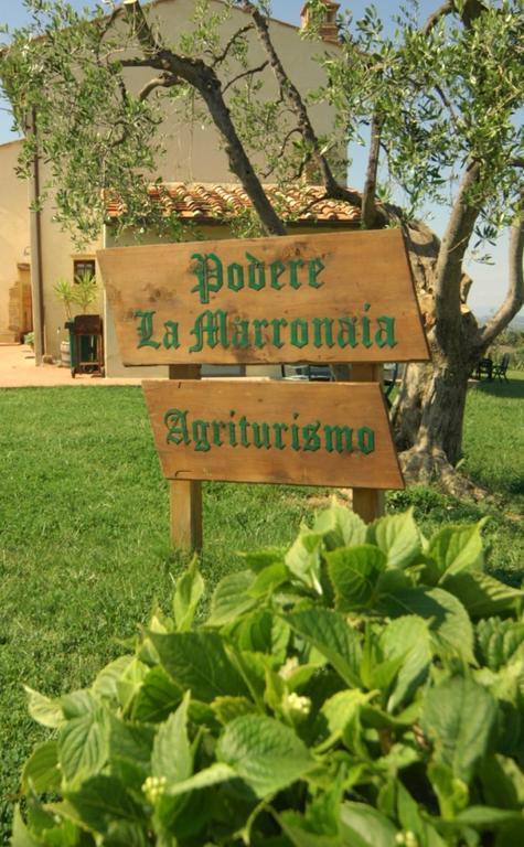 Agriturismo Podere La Marronaia سان جيمينيانو المظهر الخارجي الصورة